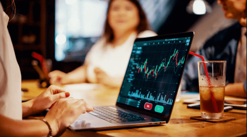 Online Brokers Explained: How to Choose the Right One (Without Losing Your Mind)
