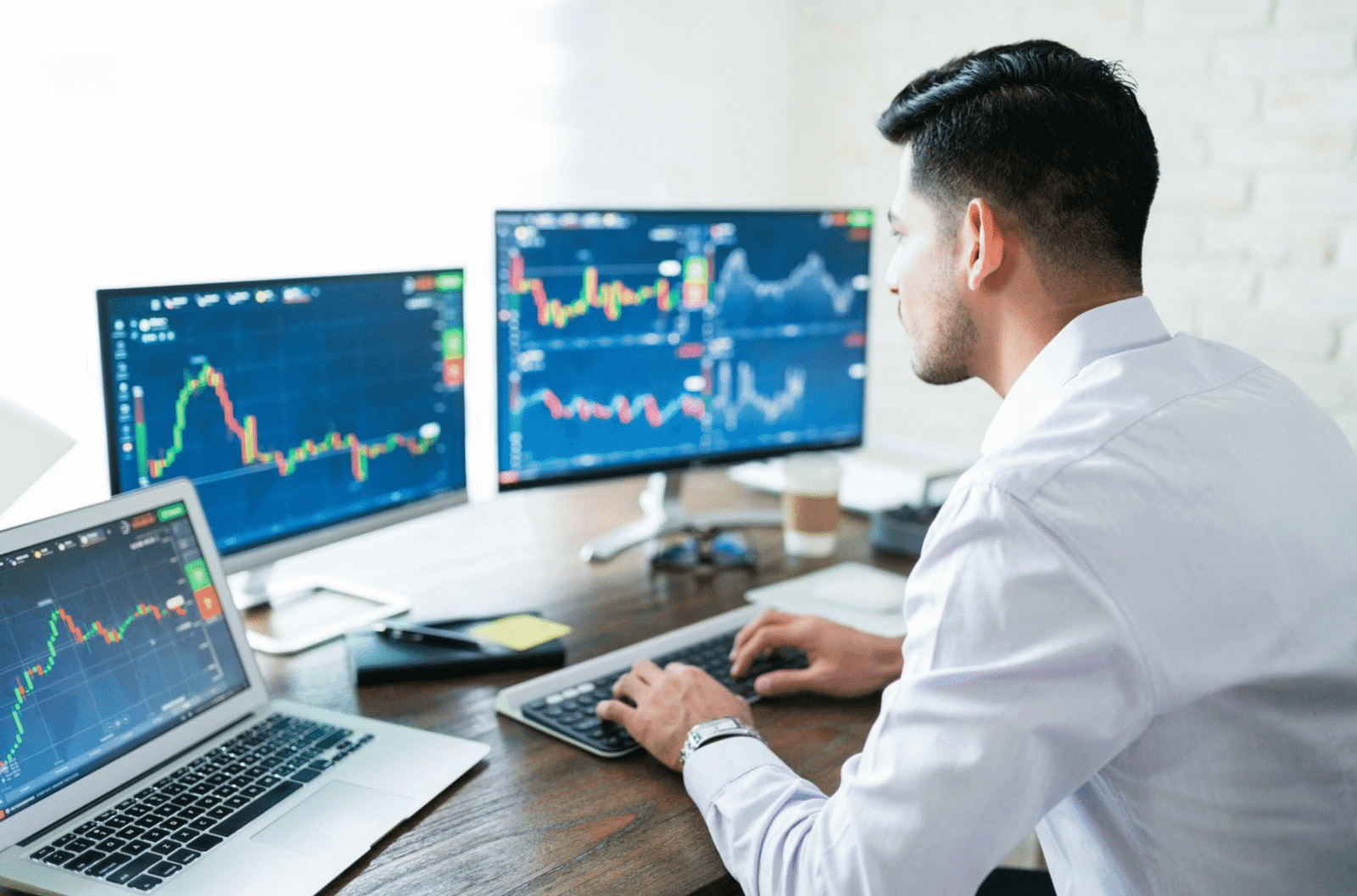 What Is Day Trading? – Here’s Everything You Need To Know - Read News ...