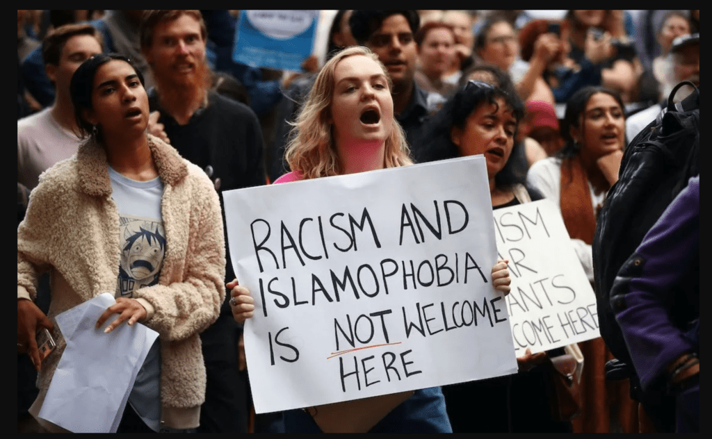 Former police chief urges PM to define Islamophobia