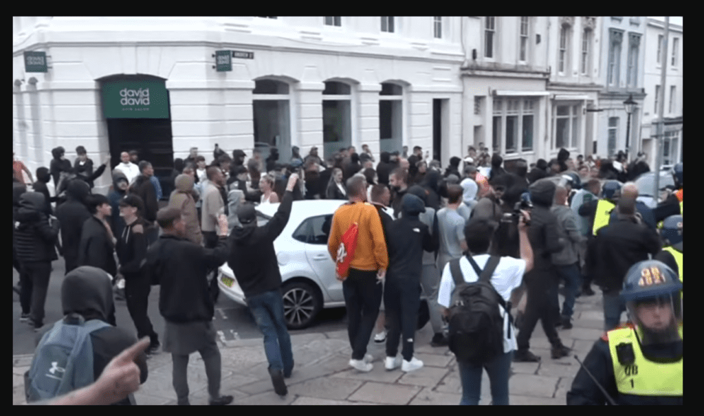 Riot thief curses at judge in court following assault in cells